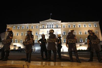 Arde Grecia